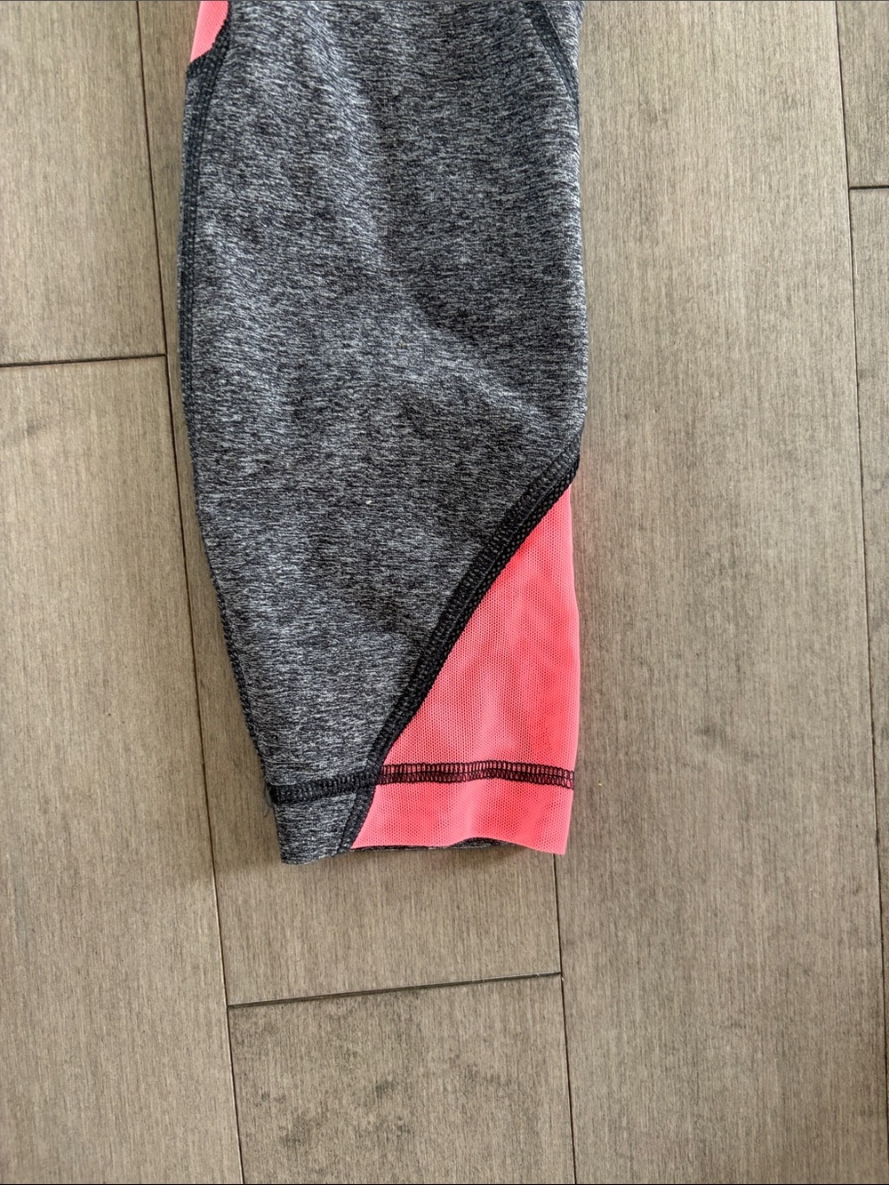 lululemon athletica Charcoal Gray Leggings with Coral Panels - Picture 9 of 11